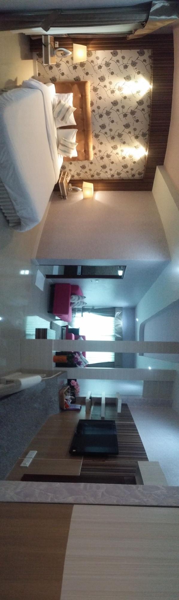 Martina Hotel Surin Esterno foto